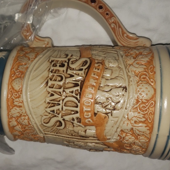 Samuel Adams 2013 & 2014 commemorative Octoberfest collectable steins - Picture 5 of 14